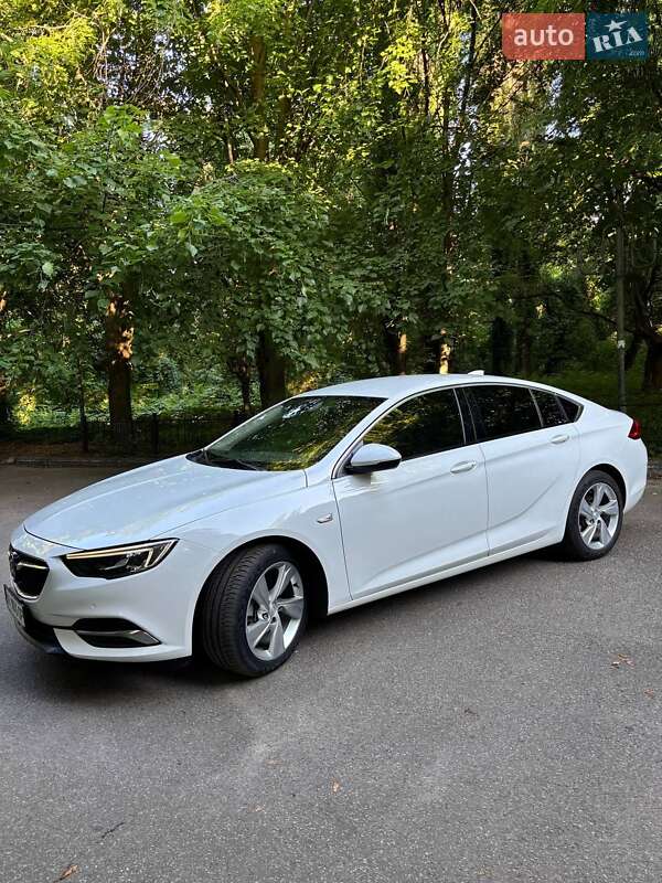 Buick Regal (2019)