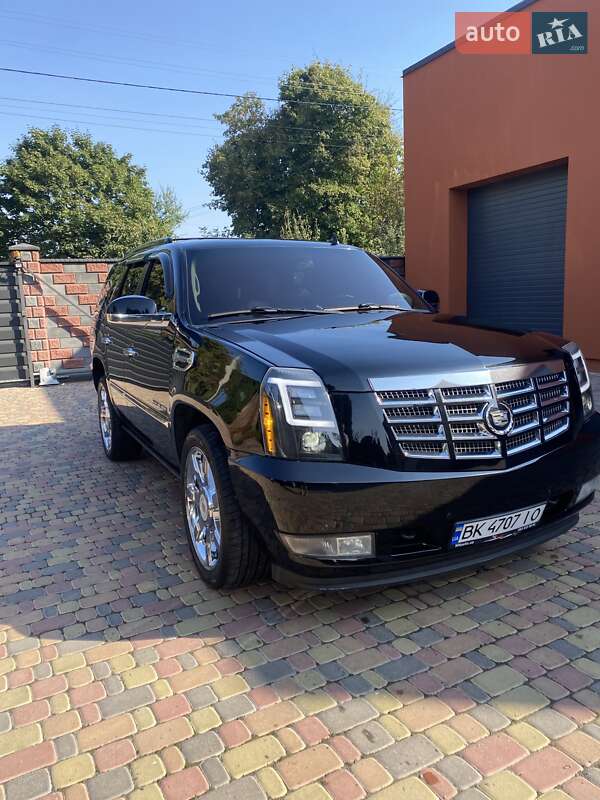 Cadillac Escalade (2010)