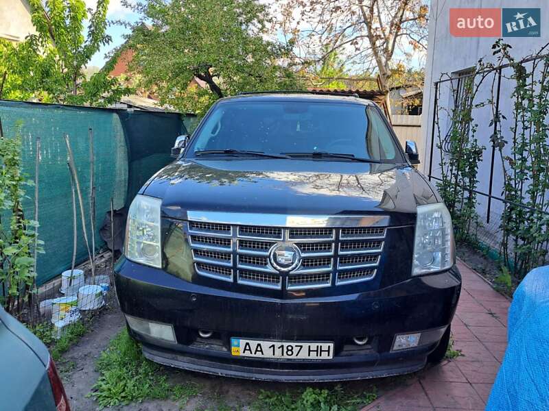 Cadillac Escalade (2008)