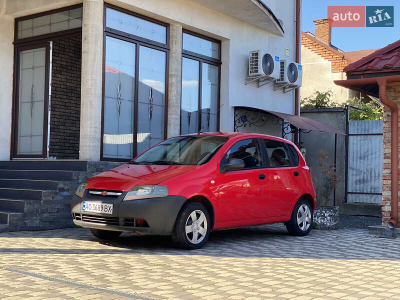 Chevrolet Aveo (2005)