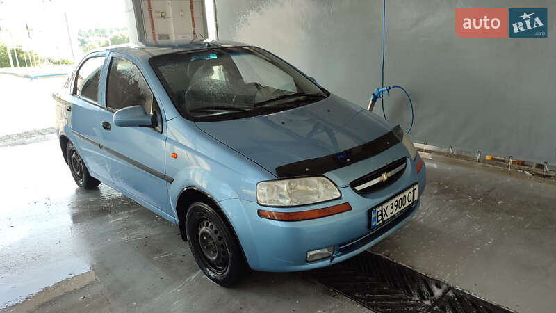 Chevrolet Aveo (2004)