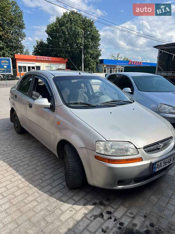 Chevrolet Aveo (2004)