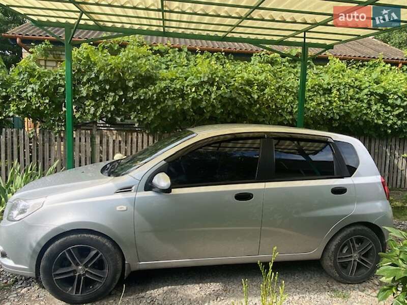 Chevrolet Aveo (2011)