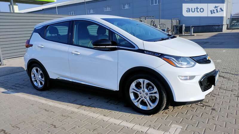 Chevrolet Bolt ev (2020)