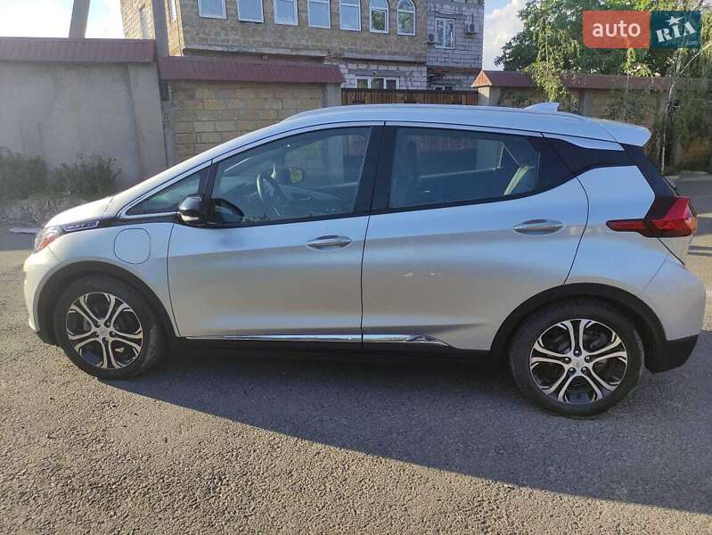 Chevrolet Bolt ev (2017)