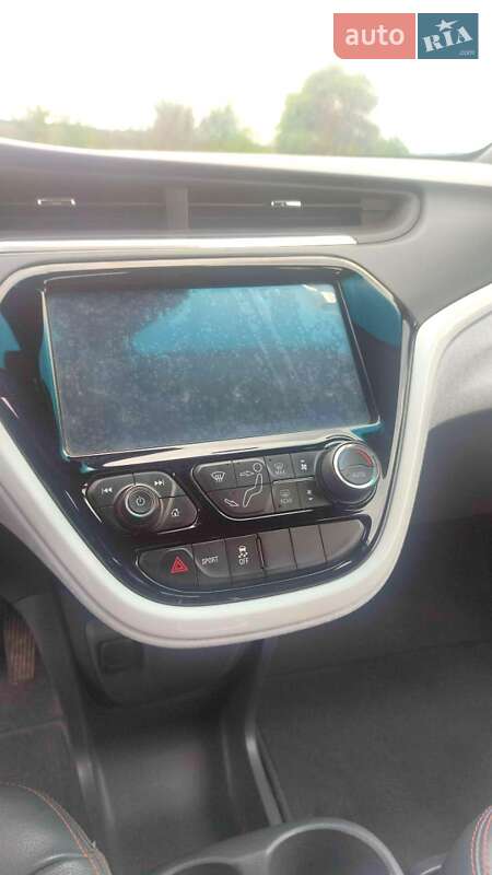 Chevrolet Bolt ev (2017)