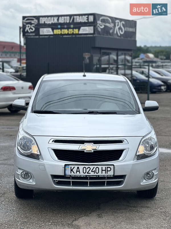 Chevrolet Cobalt (2021)