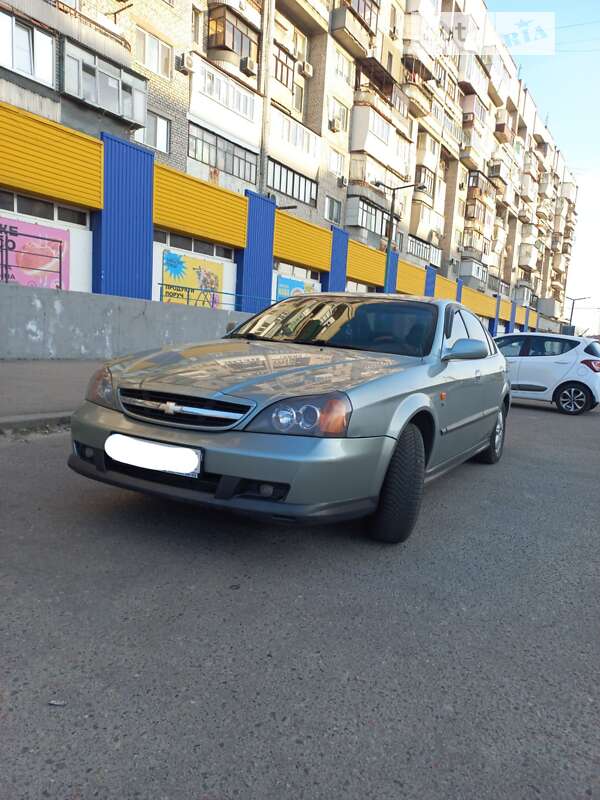 Chevrolet Evanda (2004)