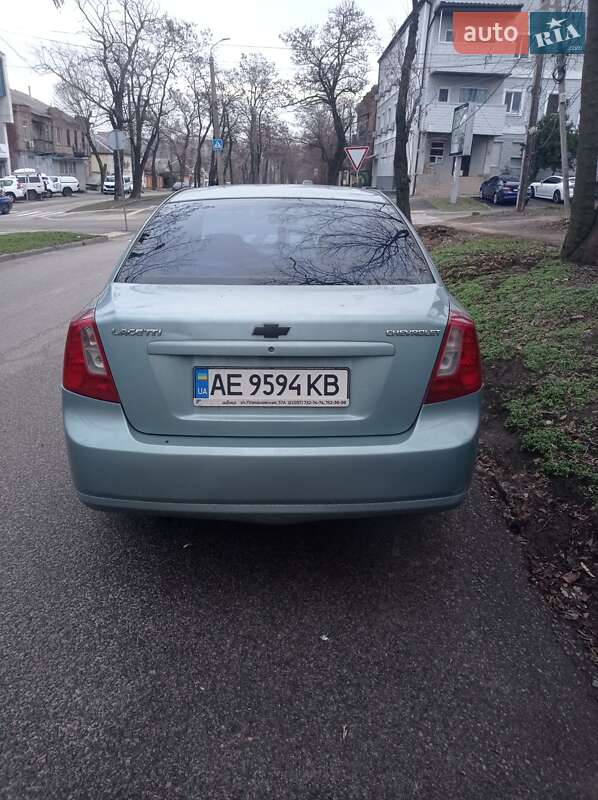 Chevrolet Lacetti (2005)