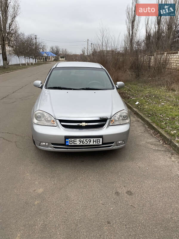 Chevrolet Lacetti (2005)