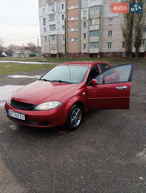 Chevrolet Lacetti (2005)