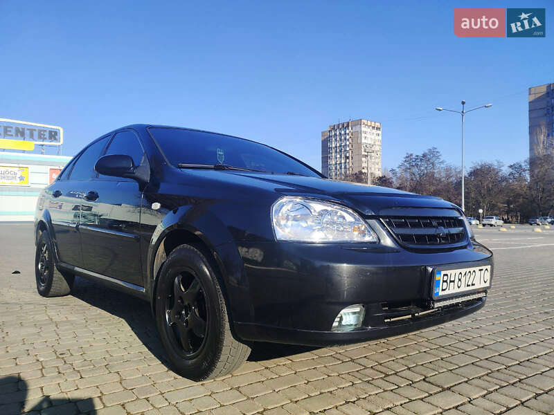 Chevrolet Lacetti (2012)