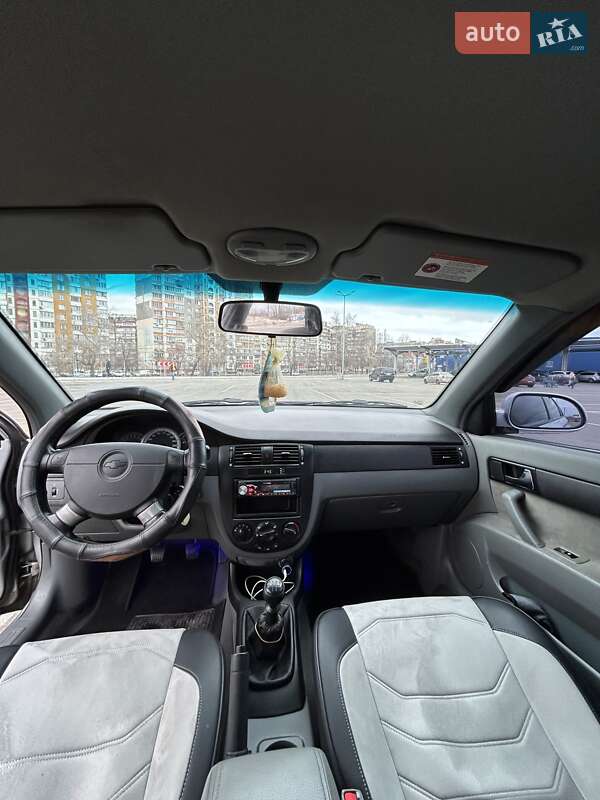 Chevrolet Lacetti (2008)