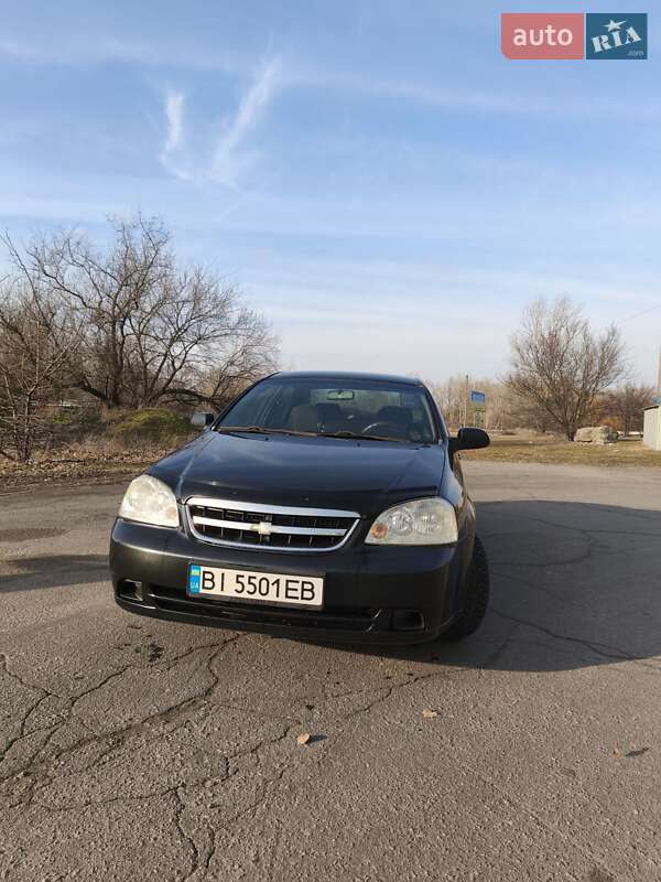 Chevrolet Lacetti (2005)