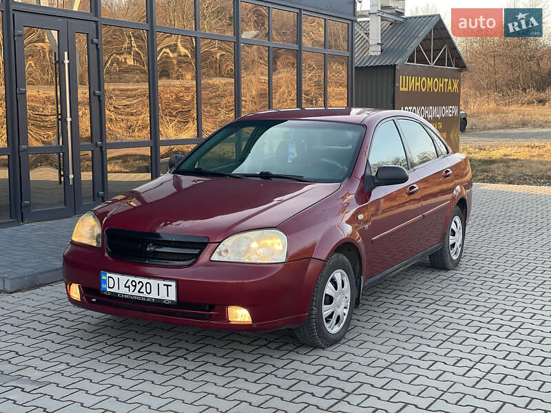 Chevrolet Lacetti (2005)