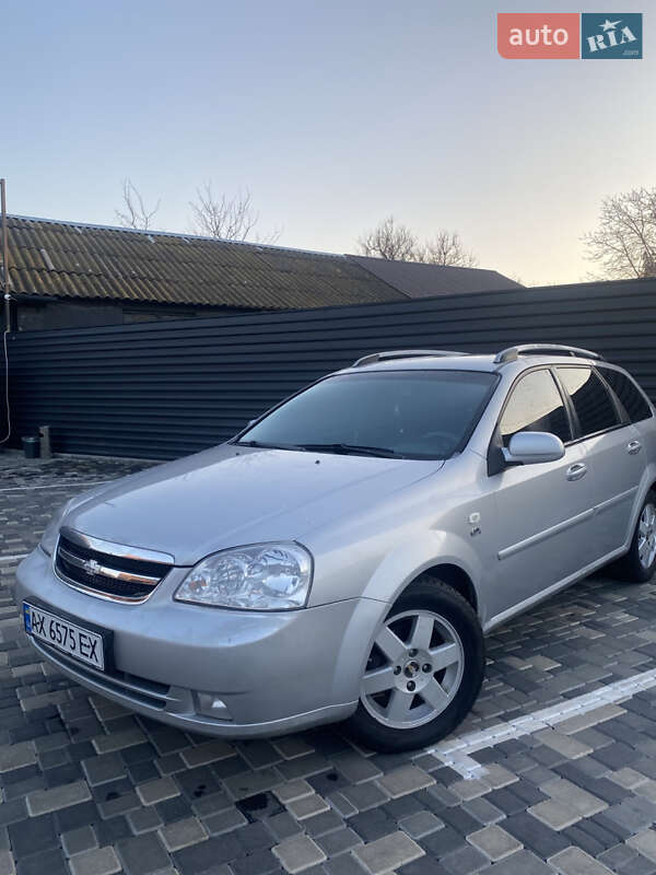 Chevrolet Lacetti (2005)