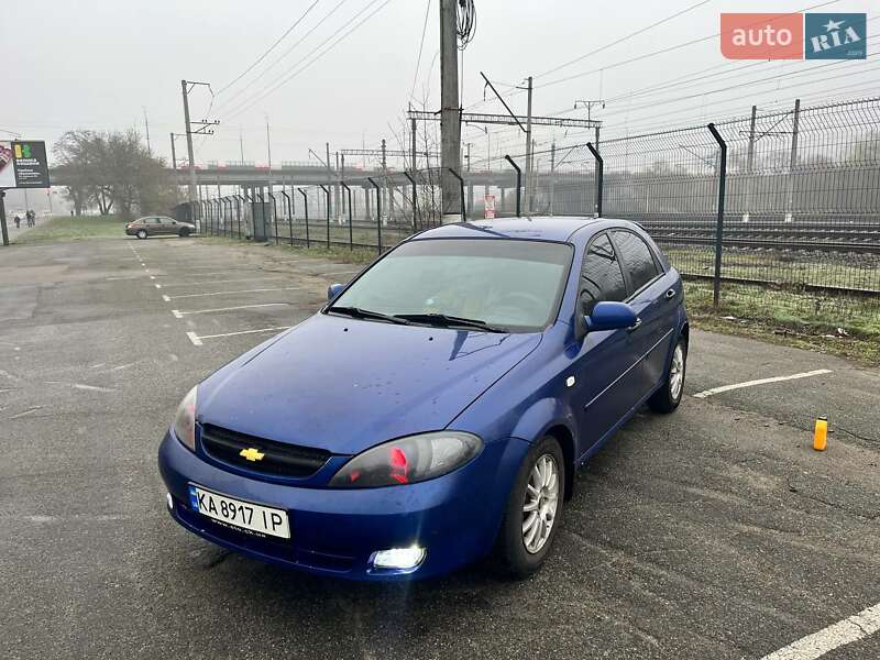 Chevrolet Lacetti (2005)