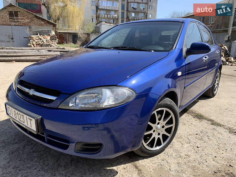 Chevrolet Lacetti (2005)