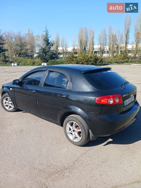 Chevrolet Lacetti (2008)