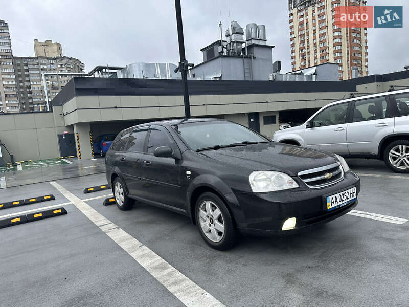 Chevrolet Lacetti (2005)