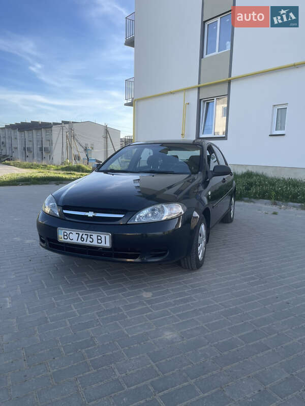 Chevrolet Lacetti (2008)