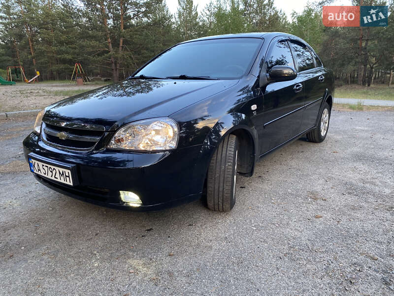 Chevrolet Lacetti (2012)
