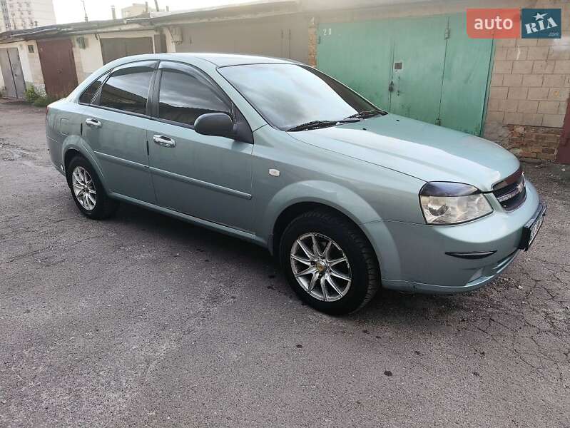 Chevrolet Lacetti (2008)