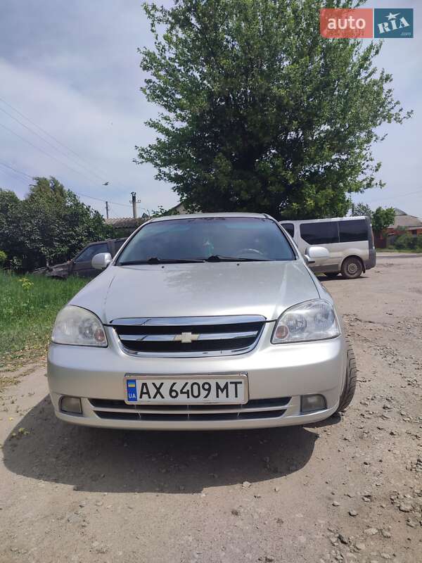 Chevrolet Lacetti (2011)