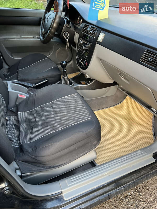 Chevrolet Lacetti (2006)