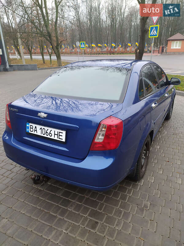 Chevrolet Lacetti (2005)