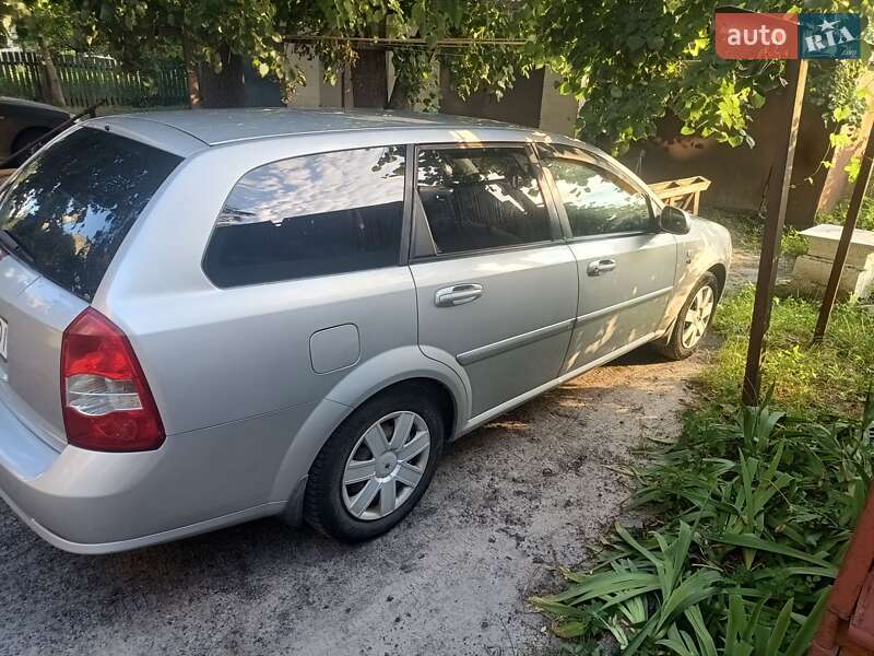 Chevrolet Lacetti (2005)