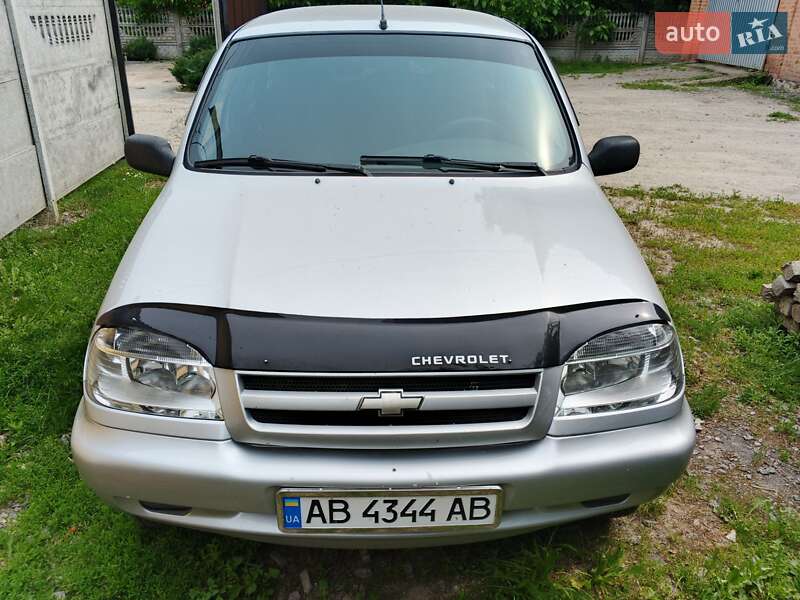 Chevrolet Niva (2007)