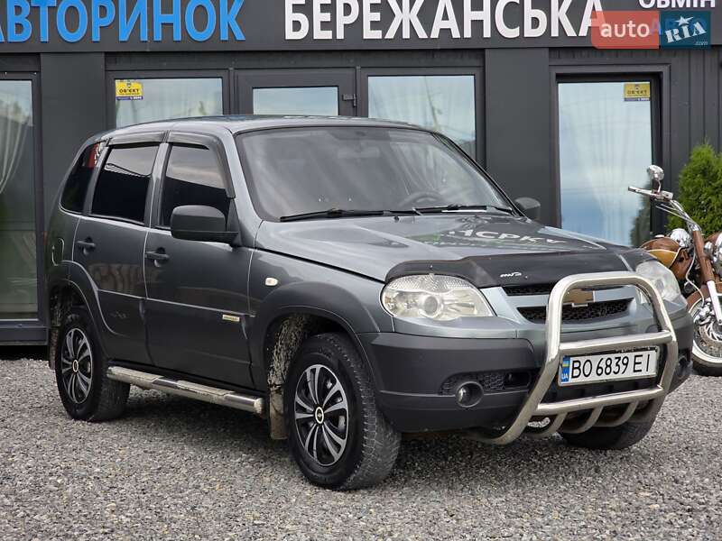 Chevrolet Niva (2015)