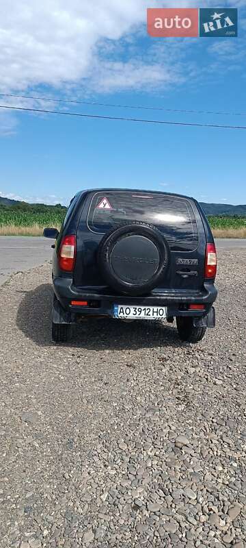 Chevrolet Niva (2006)