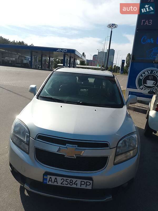 Chevrolet Orlando (2012)