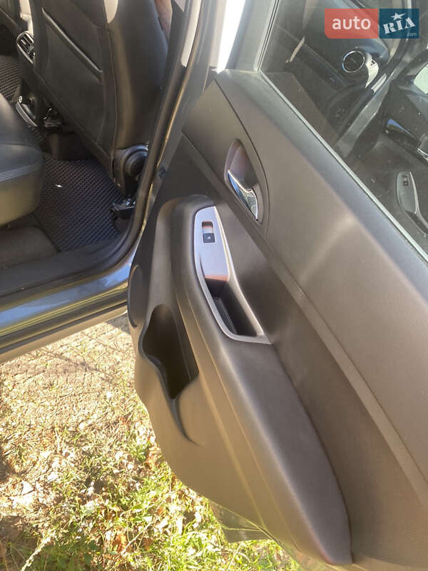 Chevrolet Orlando (2012)