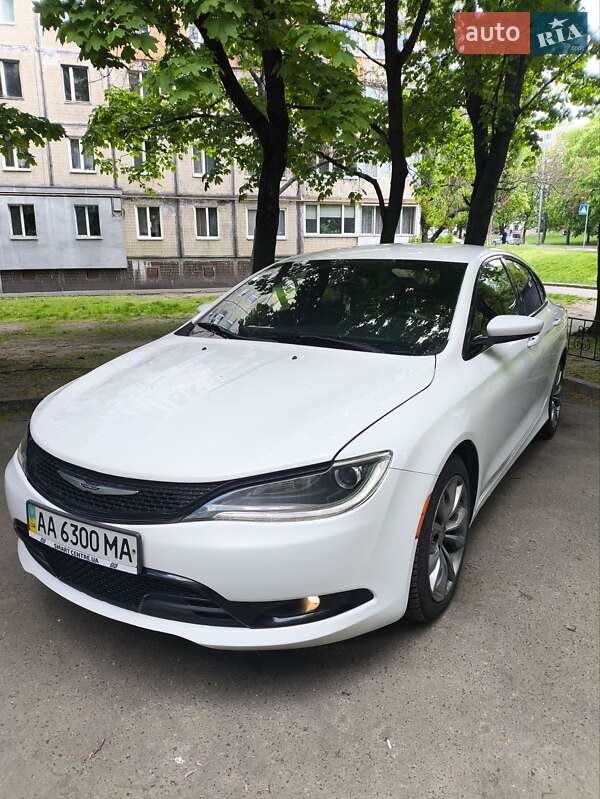 Chrysler 200 (2015)