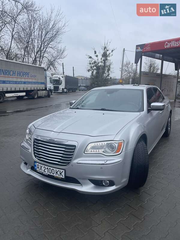 Chrysler 300c (2012)