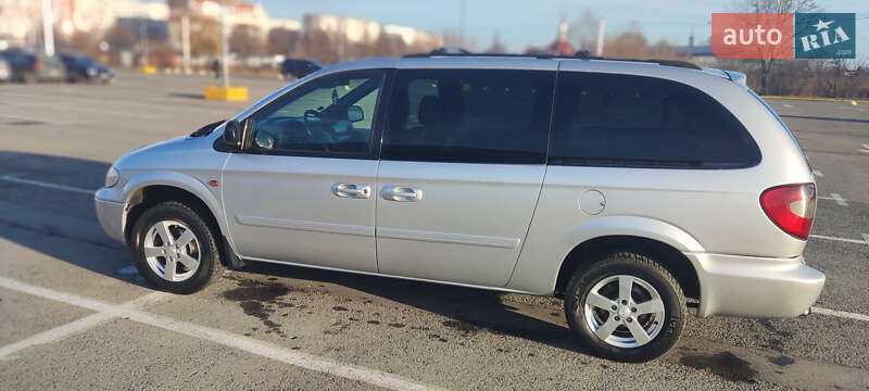 Chrysler Grand voyager (2007)