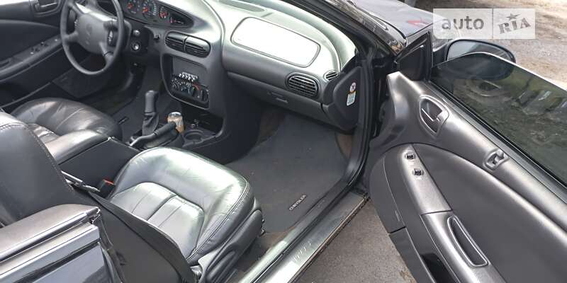 Chrysler Stratus (1999)