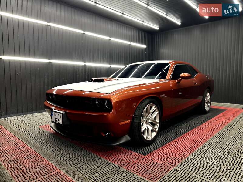 Dodge Challenger (2020)