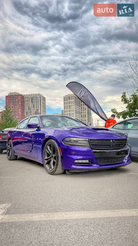 Dodge Charger (2016)