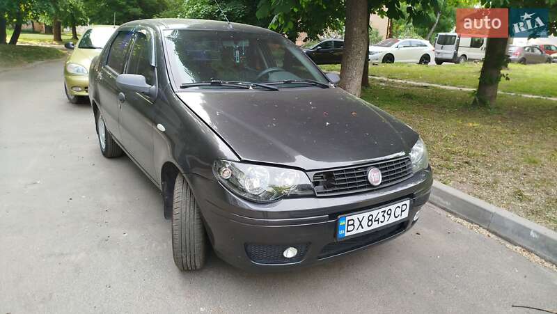 Fiat Albea (2011)