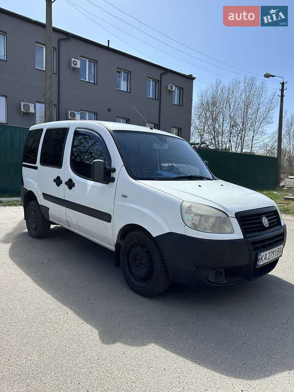 Fiat Doblo (2011)