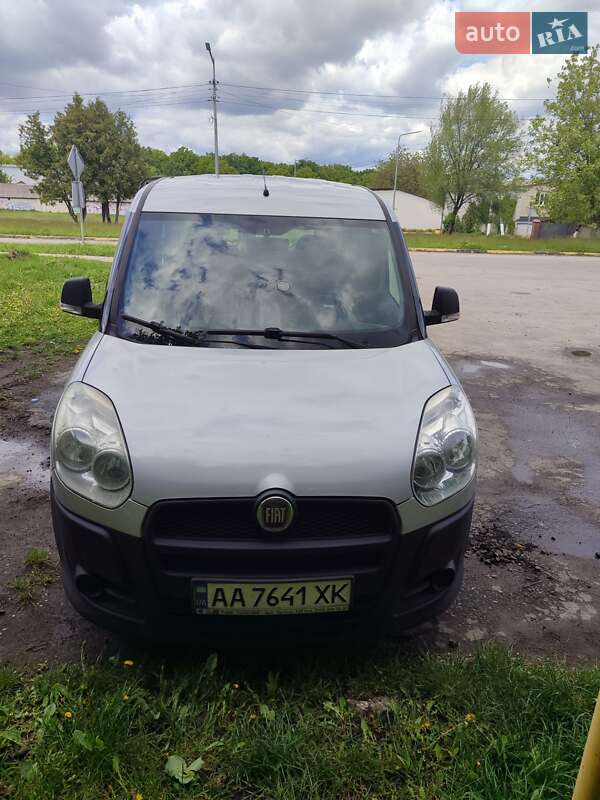 Fiat Doblo (2011)