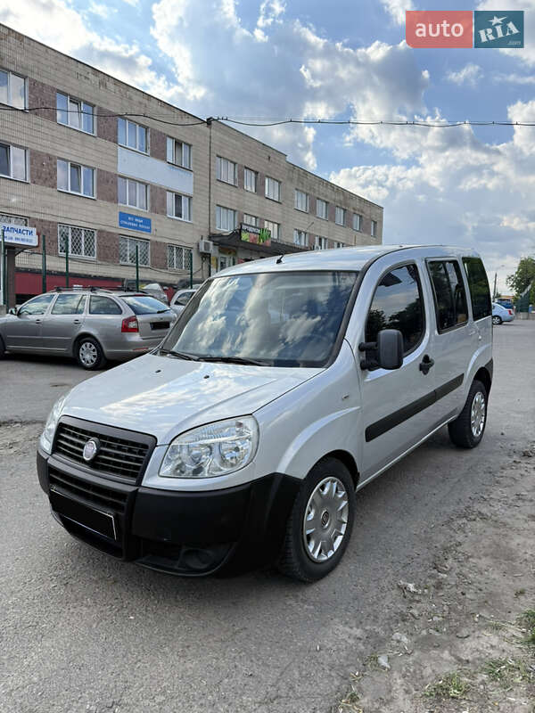 Fiat Doblo (2012)