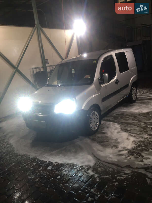 Fiat Doblo (2006)