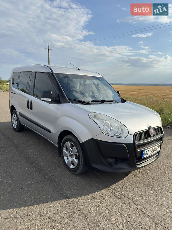 Fiat Doblo (2011)