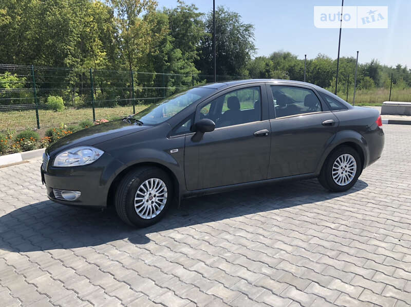 Fiat Linea (2011)