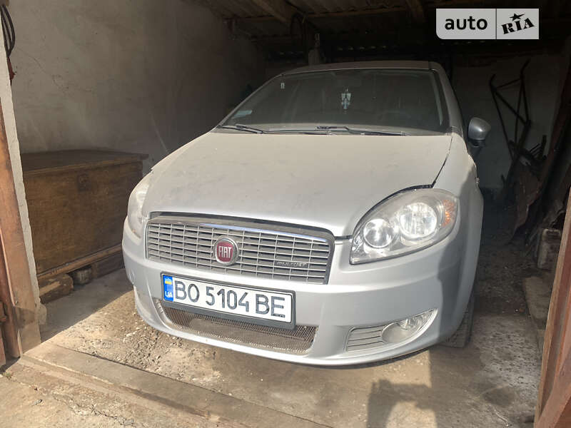 Fiat Linea (2012)
